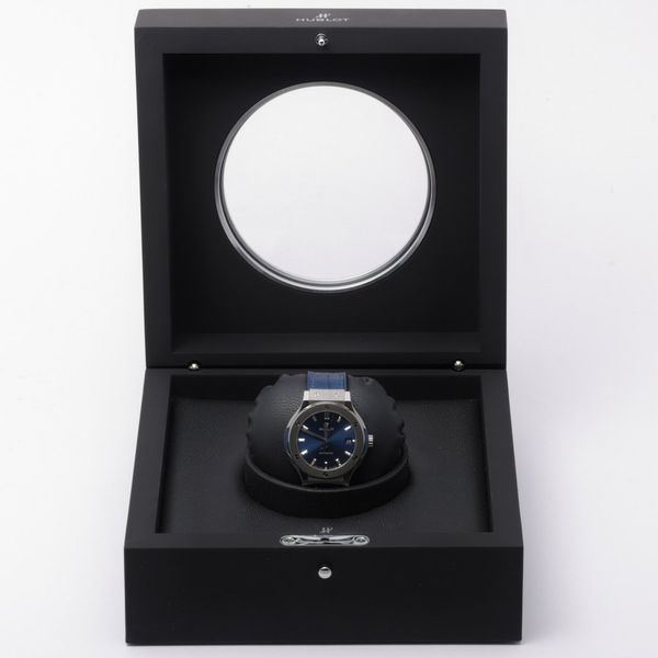 Hublot Classic Fusion 565.NX.7170.LR